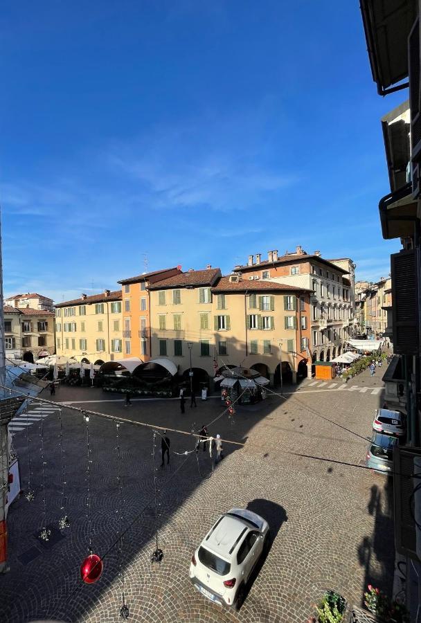 Appartamento Bergamo Centro Piazza Pontida - The Italian Escape Экстерьер фото